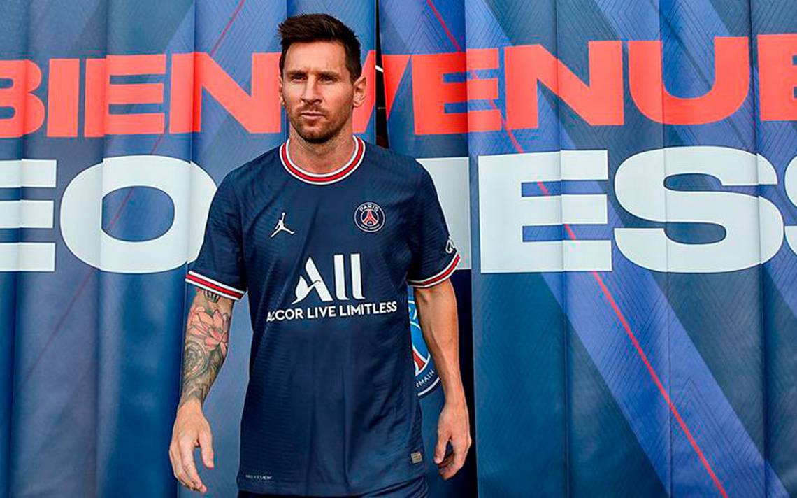 París celebra la llegada de Messi; firmó hasta el 2023 y usará el 30