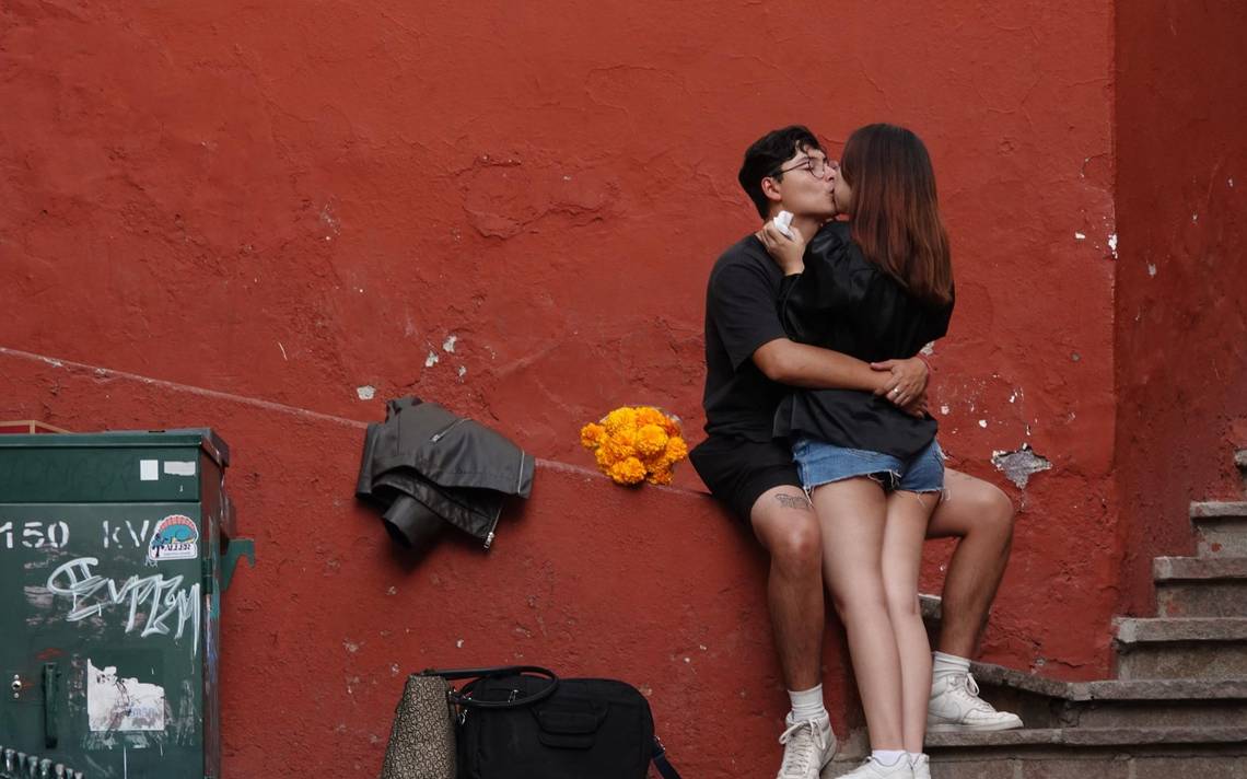 por qué se celebra el día del beso - La Prensa | Noticias policiacas,  locales, nacionales