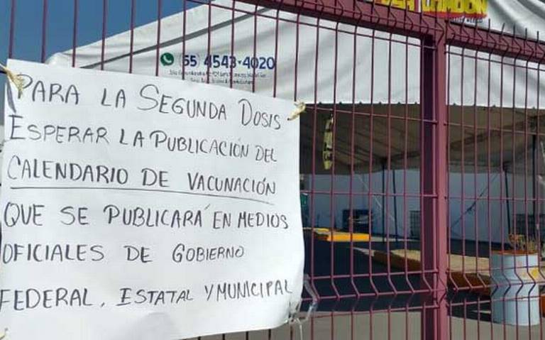 Arriban abuelitos de Ecatepec por segunda vacuna, pero no hay nadie - La  Prensa | Noticias policiacas, locales, nacionales