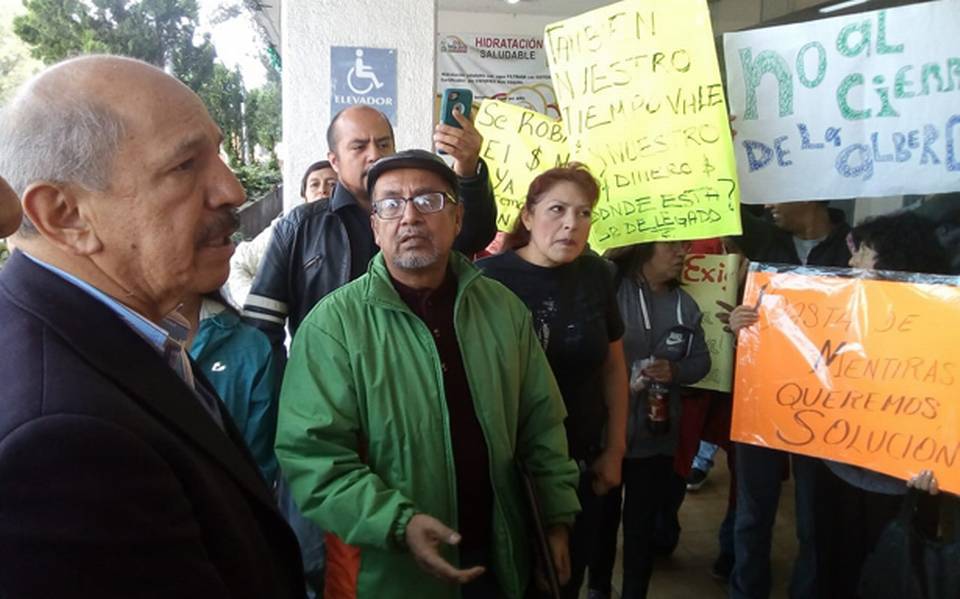 Protestan usuarios de albercas públicas de Iztacalco - La Prensa | Noticias  policiacas, locales, nacionales
