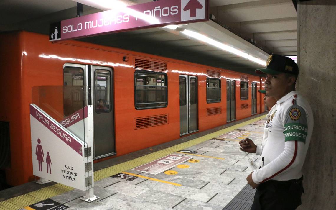 Violencia en el Metro; mujeres y hombres pelean por un asiento [Video] - La  Prensa | Noticias policiacas, locales, nacionales