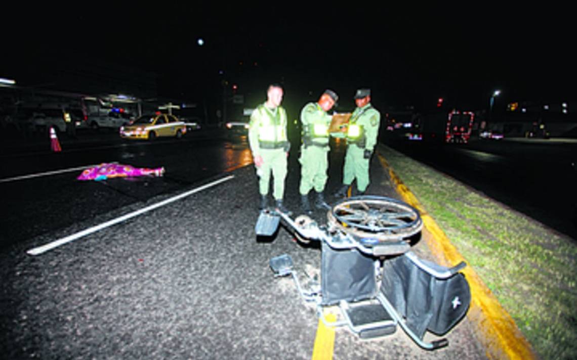 Muere Arrollado Al Intentar Cruzar Avenida En Su Silla De Ruedas La Prensa Noticias 